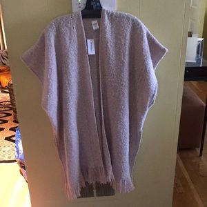 Women’s sleeveless cardigan sweater vest